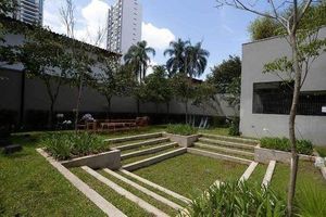Image 26 - 877886