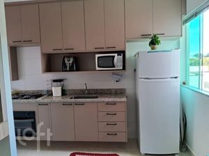 Image 2 - 877888