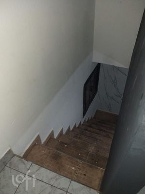 Image 17 - 877896