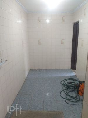Image 10 - 877896