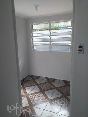 Image 6 - 877896