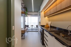 Image 1 - 877900