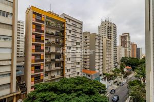 Image 16 - 877902