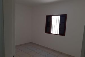 Image 11 - 877997