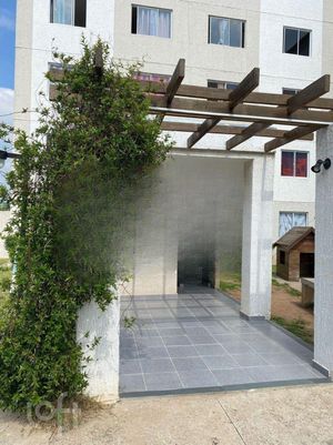 Image 5 - 877998