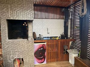 Image 7 - 878000
