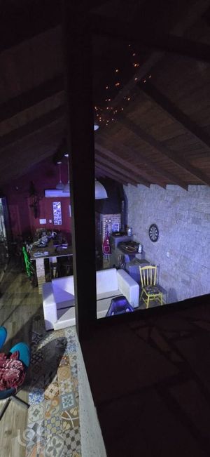 Image 33 - 878007