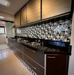 Image 14 - 878019