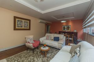 Image 1 - 878046