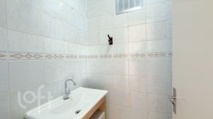 Image 3 - 878047