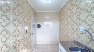 Image 4 - 878047