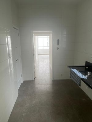 Image 3 - 878052
