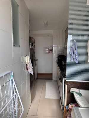 Image 9 - 878072