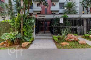 Image 72 - 878074
