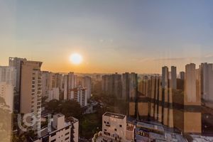 Image 8 - 878074