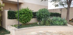 Image 21 - 878076