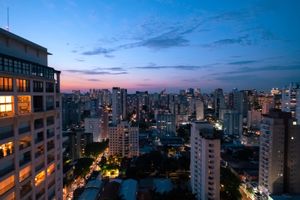 Image 21 - 878079