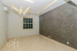 Image 30 - 878088