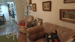 Image 10 - 878090