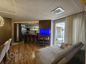 Image 4 - 878092