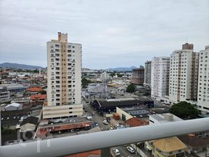 Image 17 - 878092
