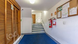 Image 30 - 878098