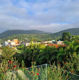 Image 9 - 878100