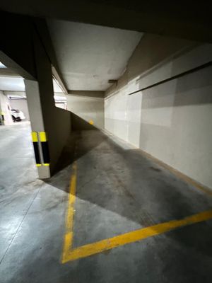 Image 27 - 878107
