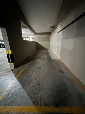 Image 28 - 878107