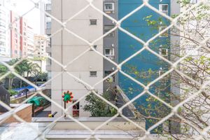 Image 6 - 878121
