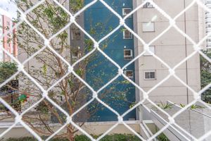Image 15 - 878121