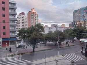 Image 13 - 878122