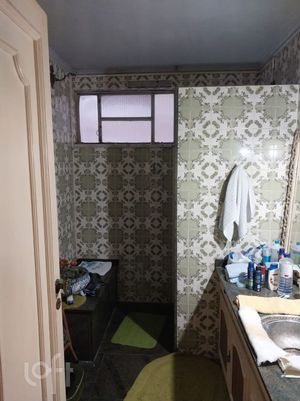 Image 7 - 878122