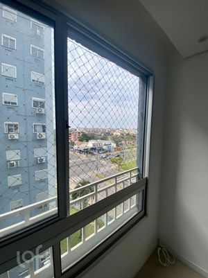 Image 11 - 878123