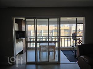 Image 1 - 878126