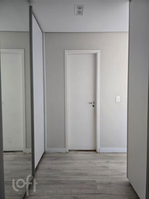 Image 11 - 878126