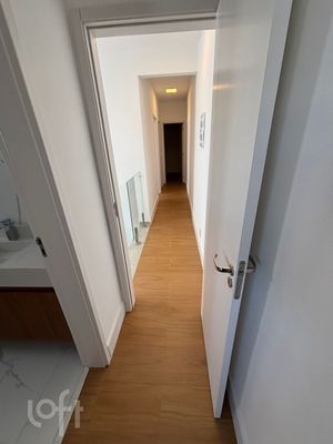 Image 7 - 878127