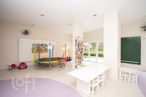 Image 18 - 878155