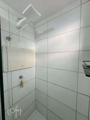 Image 8 - 878156