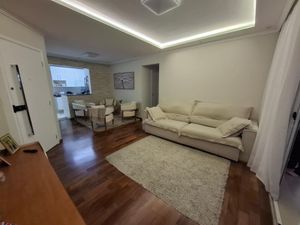 Image 13 - 878159