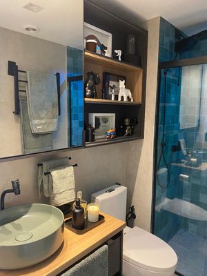 Image 9 - 878163