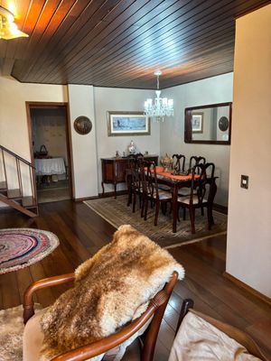 Image 11 - 878164
