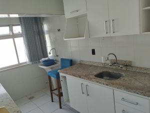 Image 7 - 878165