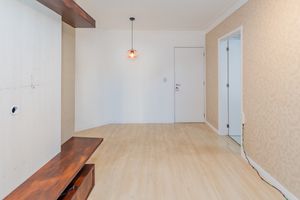 Image 6 - 878166