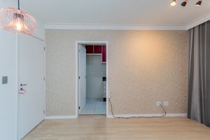 Image 21 - 878166