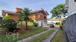 Image 4 - 878178