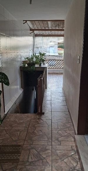 Image 1 - 878179