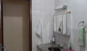 Image 19 - 878179