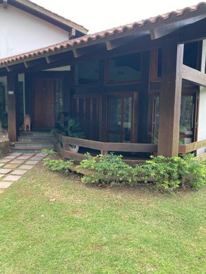Image 1 - 878180