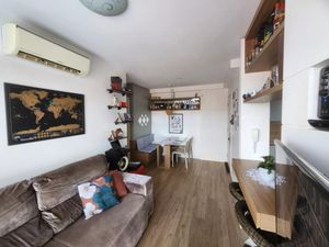 Image 1 - 878181